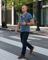 Bleu · Courte · T-shirt porte-bébé Nidou bleu, papa en ville